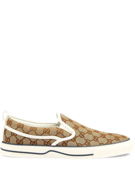 Gucci Tênis slip-on GG Supreme