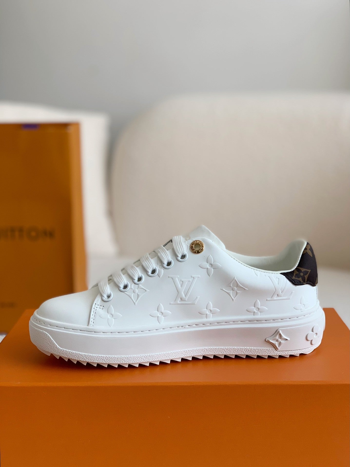 LOUIS VUITTON TIME OUT SNEAKERS