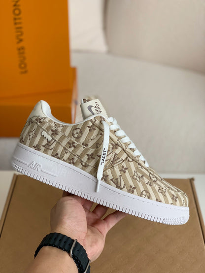 LOUIS VUITTON × NIKE AIR FORCE 1 SNEAKER