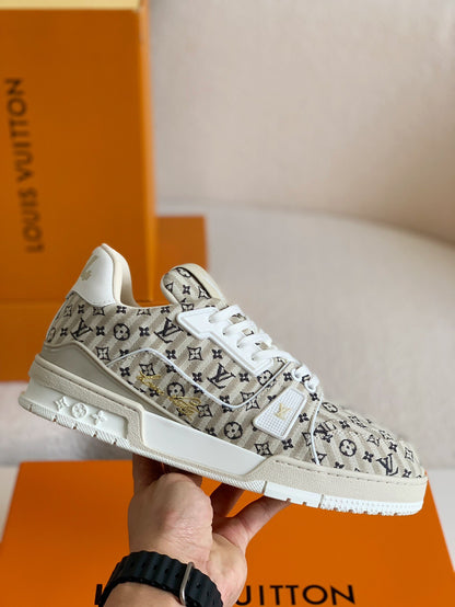 LOUIS VUITTON TRAINER SNEAKERS