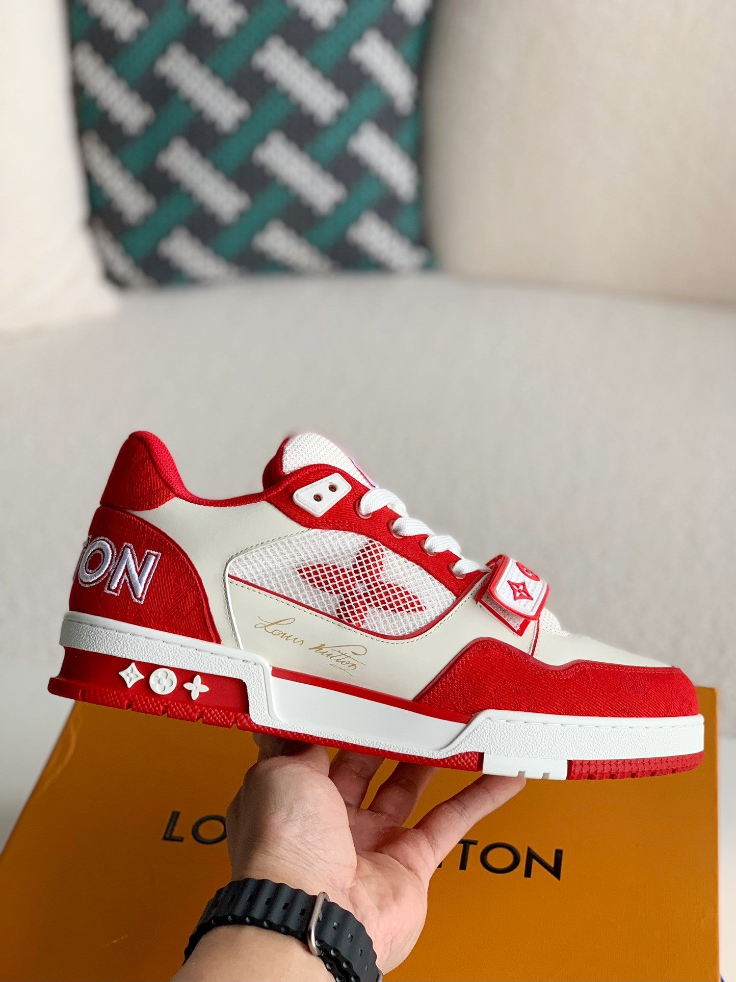 LOUIS VUITTON TRAINER Sneakers