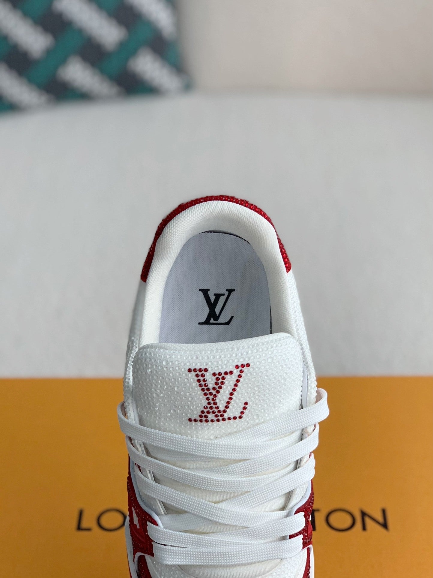 LOUIS VUITTON TRAINER Sneakers