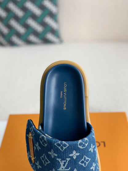 LOUIS VUITTON SLIPPERS