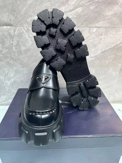 Prada Mocassim