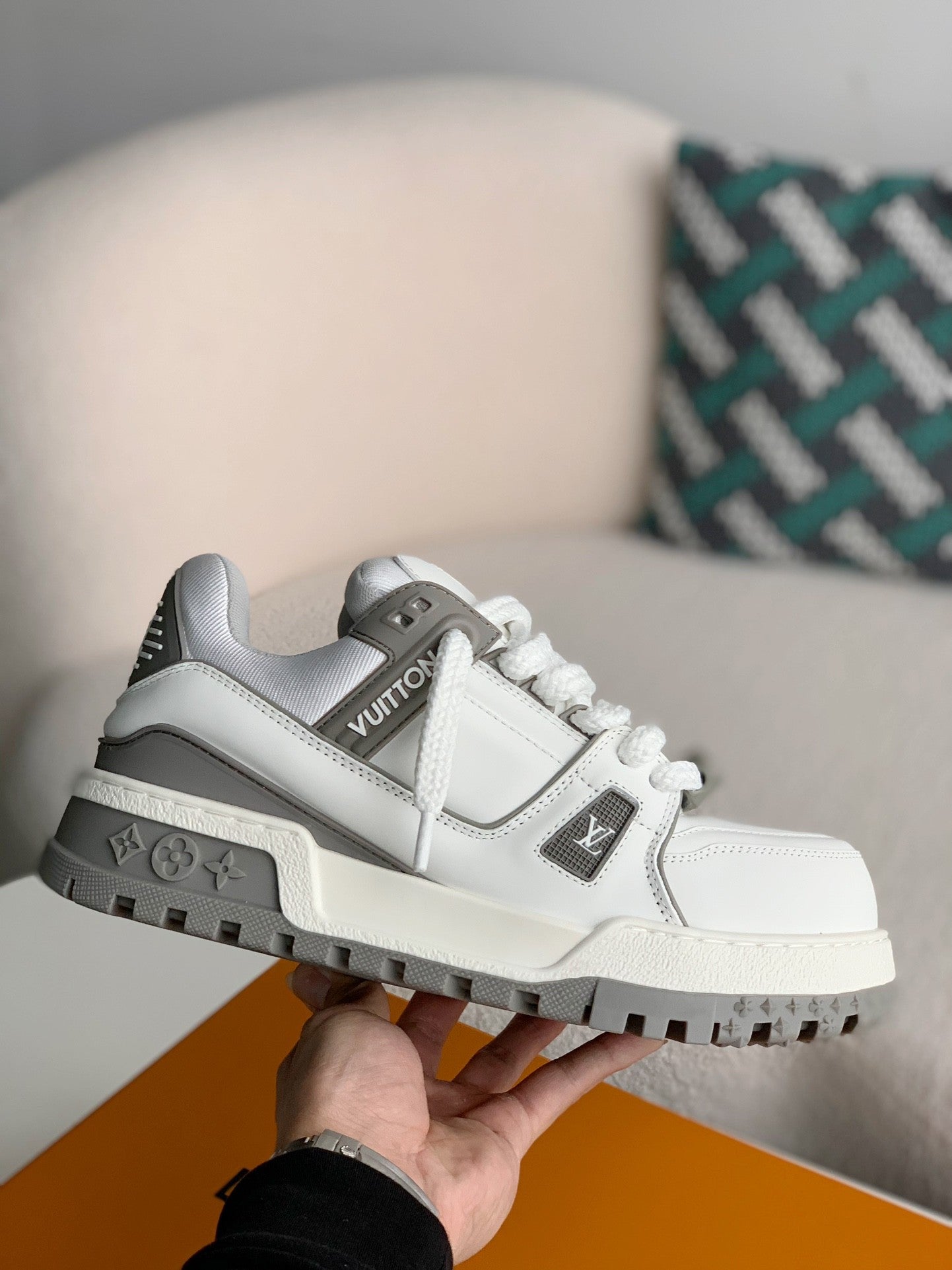 LOUIS VUITTON TRAINER MAXI  SNEAKERS