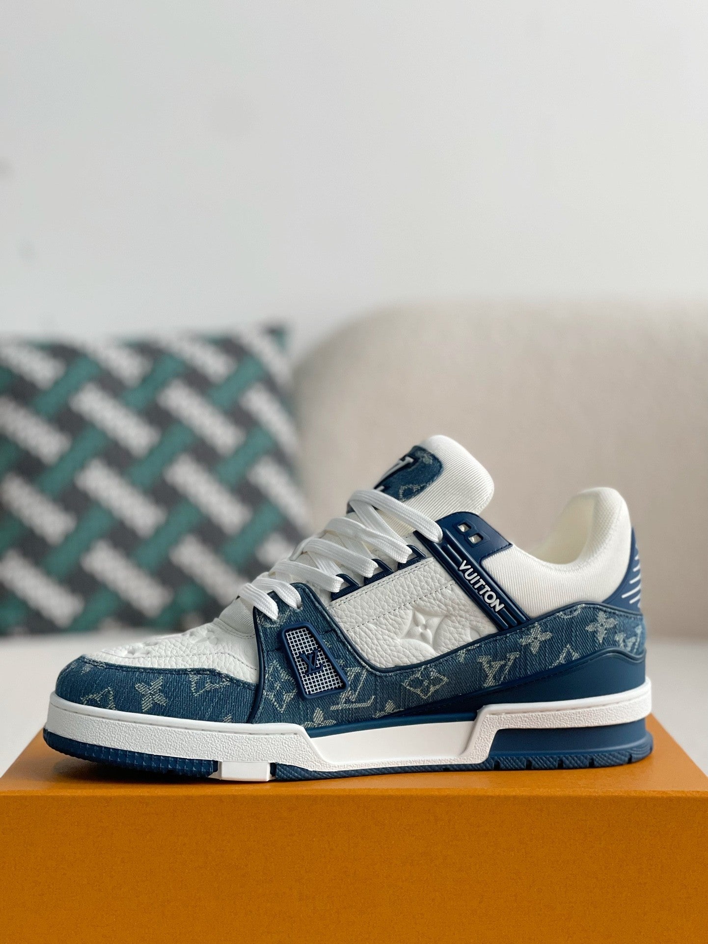 LOUIS VUITTON TRAINER 1A8FN8 Sneakers