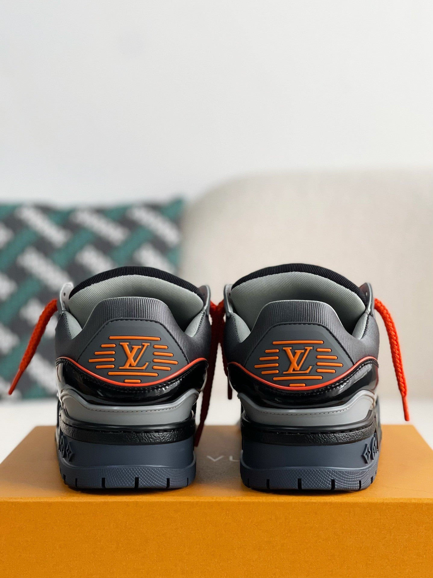 LOUIS VUITTON TRAINER MAXI  SNEAKERS