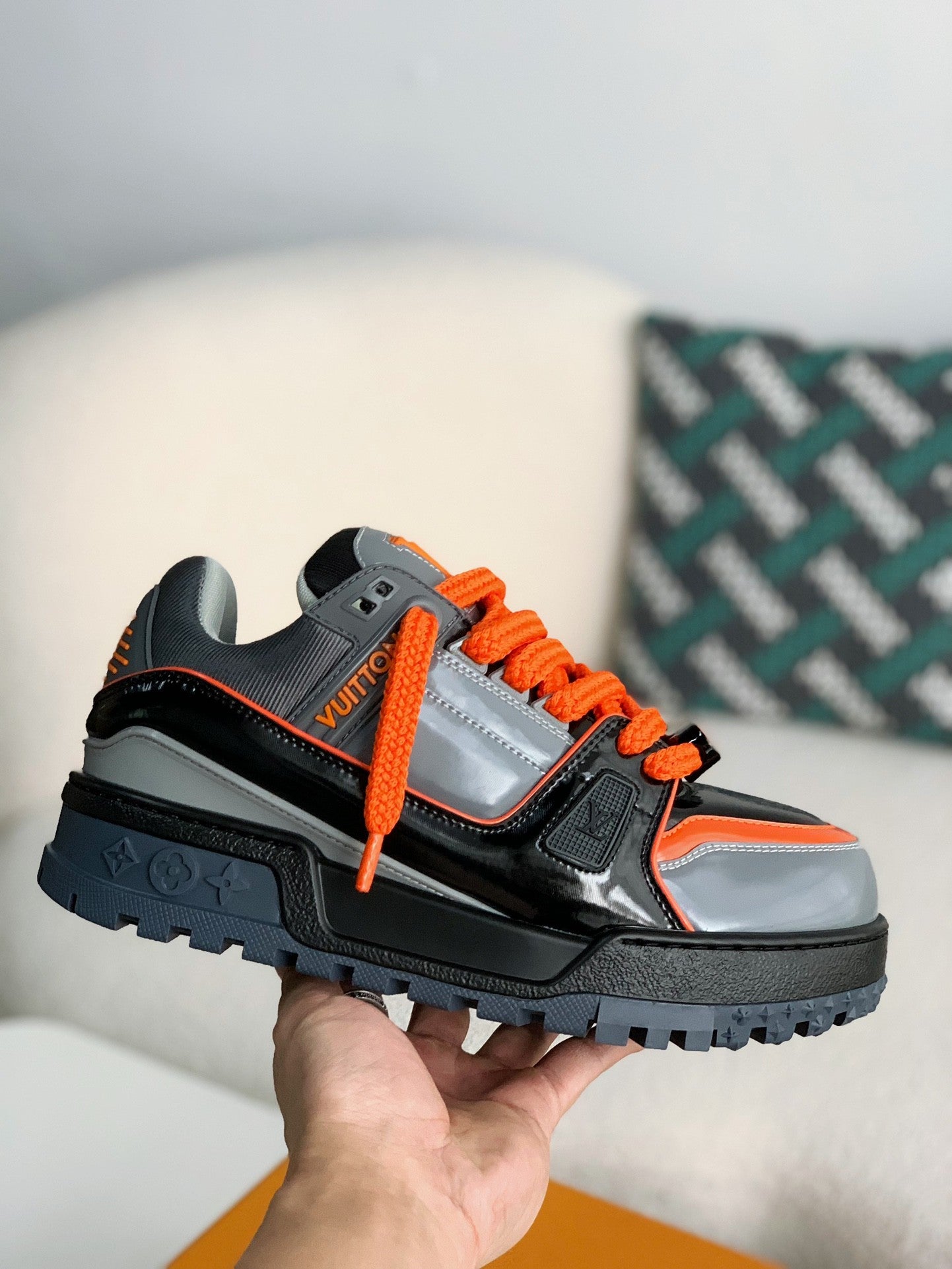 LOUIS VUITTON TRAINER MAXI  SNEAKERS