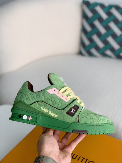 LOUIS VUITTON SNEAKERS