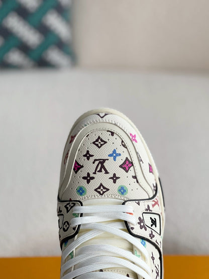 LOUIS VUITTON SNEAKERS