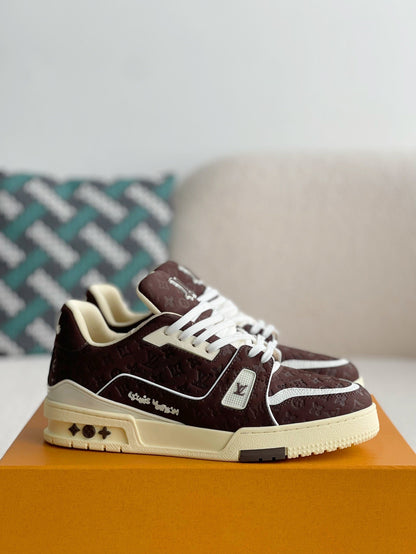 LOUIS VUITTON SNEAKERS