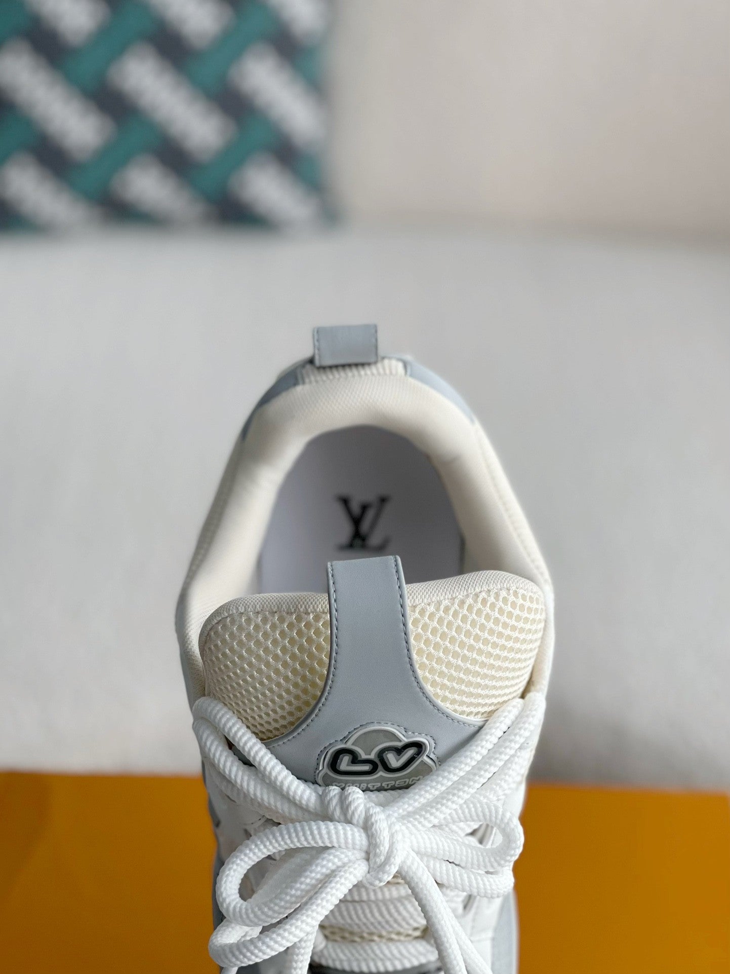 LOUIS VUITTON RUNNER TATIC sneakers