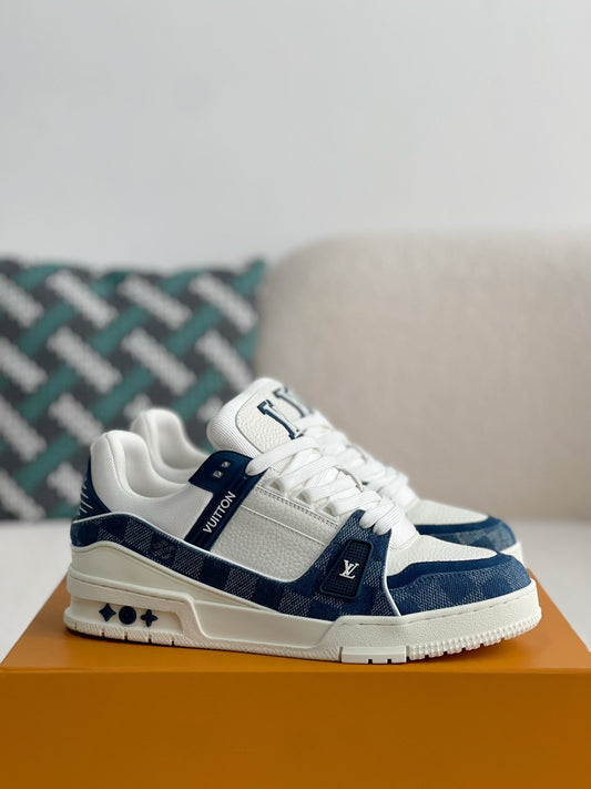 LOUIS VUITTON SNEAKERS