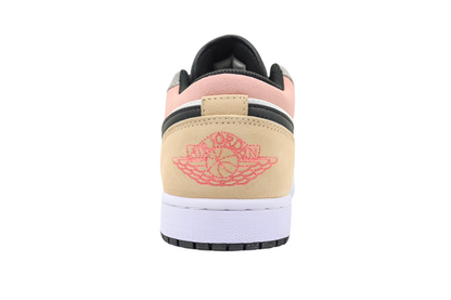 Jordan 1 Low SE Flight Club