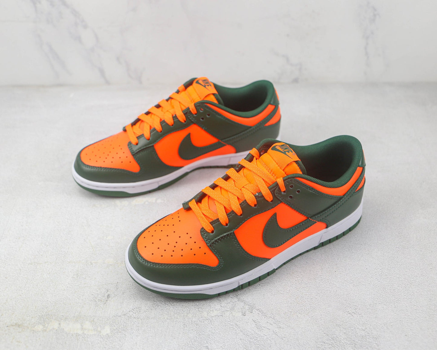 Nike Dunk Low Miami Hurricanes