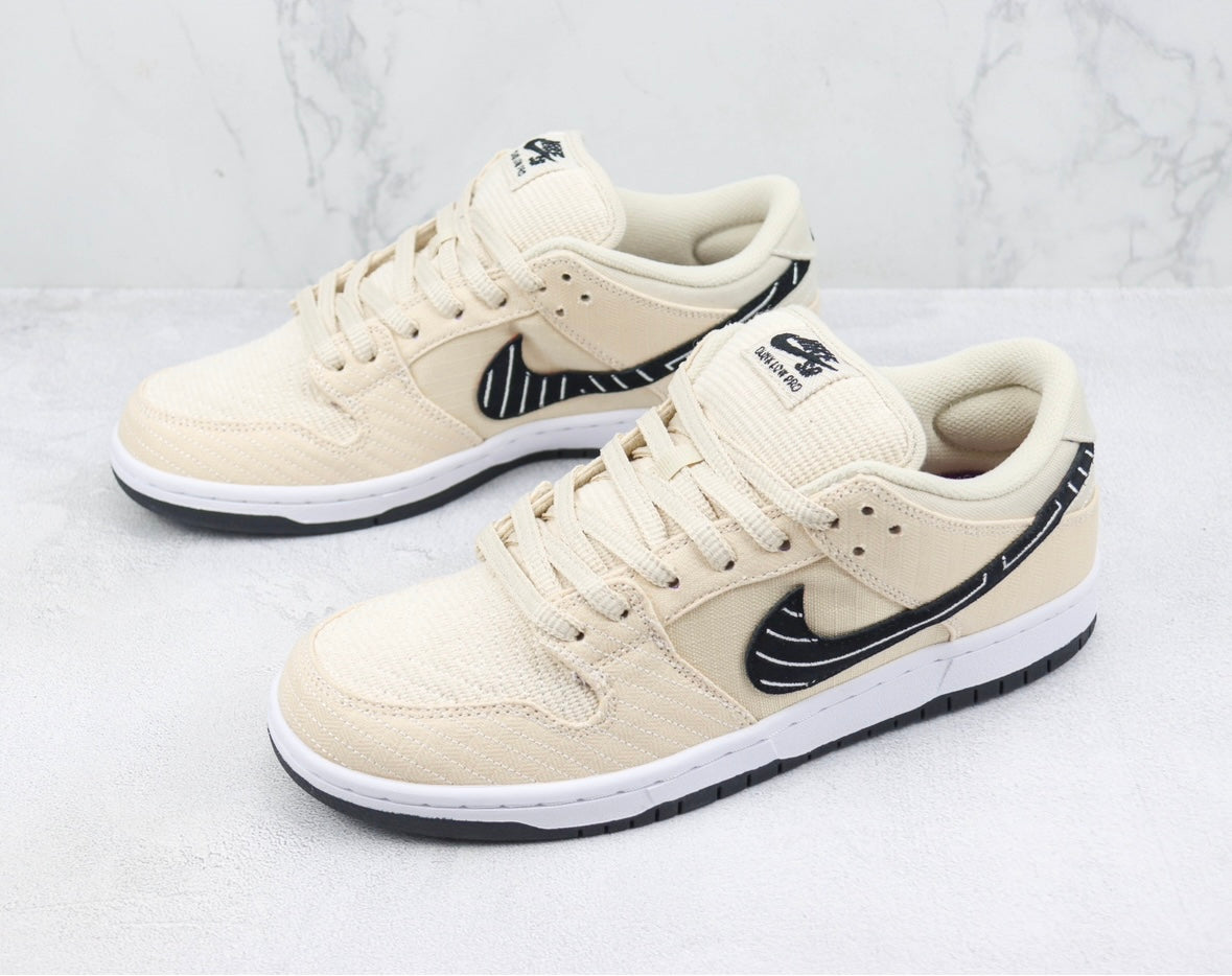 Nike SB Dunk Low Albino e Preto Jiu-Jitsu