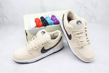 Nike SB Dunk Low Albino e Preto Jiu-Jitsu